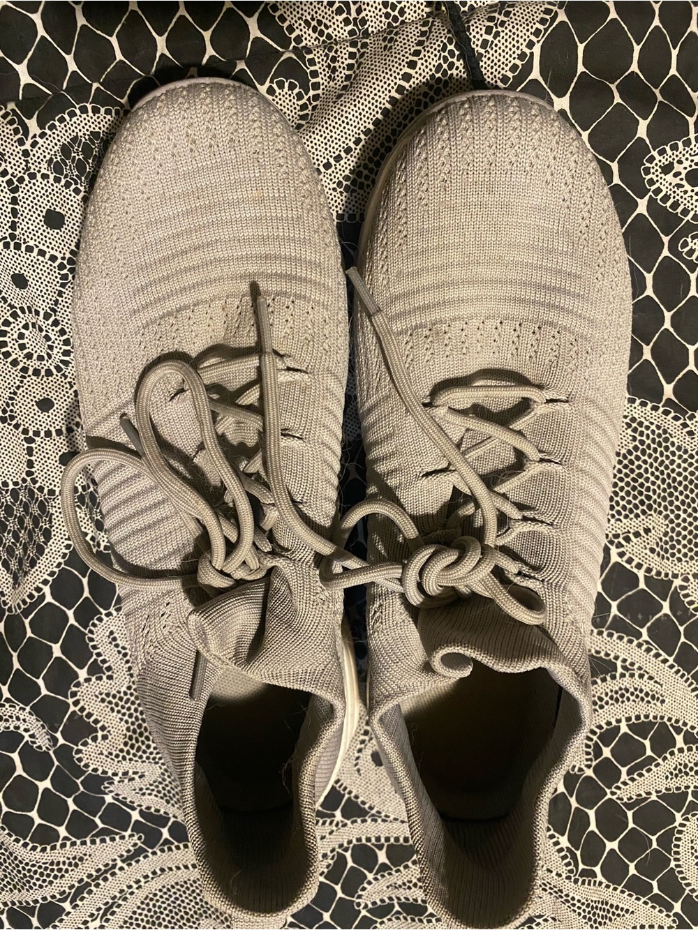 Source Unknown Light Gray Knit Lace-Up Women's Sneakers